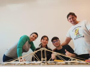 Lee más sobre el artículo Concurso de puentes en Fing