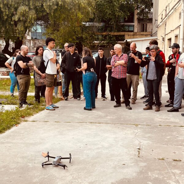 motion_photo_4371144307680405004